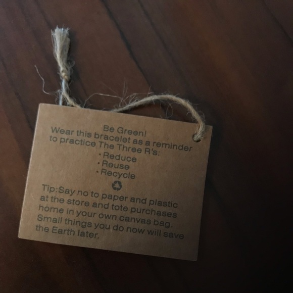 Avon be green recycle reminder bracelet - Picture 3 of 5